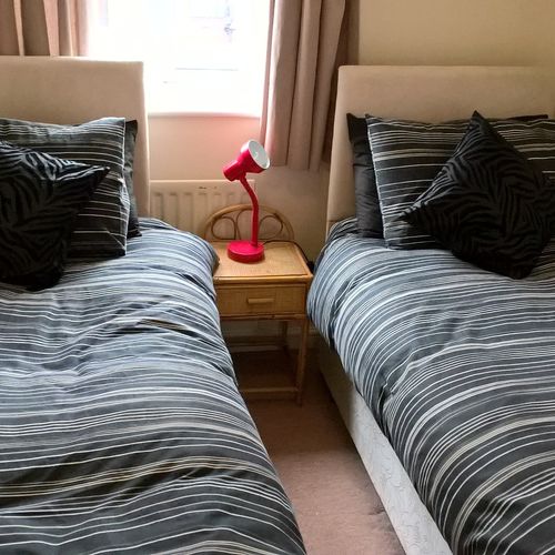 Sheldons Court, 5 Bedroom 3 Bathroom Town house with Garden