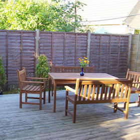 New Barn Lane, 3 bedroom bungalow Cheltenham racecourse, 6 single beds !