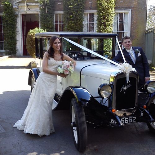 Gallery | Wedding Cars Harpenden, St Albans, Watford, Hemel Hempstead | Heritage Classic Cars