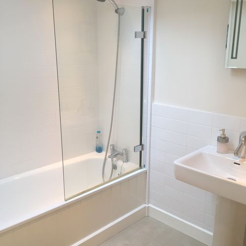 £5000 5 bedrooms London Road, Cheltenham centre 