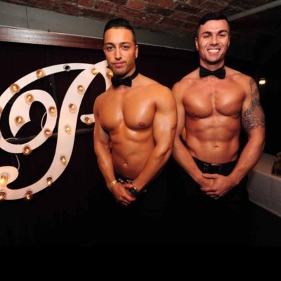 Artists & Entertainment 