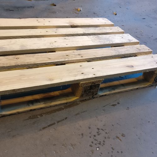 Used Wooden Pallets