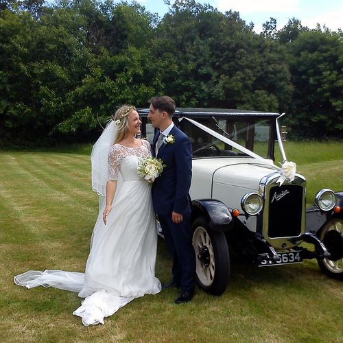 Gallery | Wedding Cars Harpenden, St Albans, Watford, Hemel Hempstead | Heritage Classic Cars