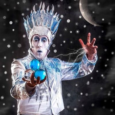 CONTACT BALL JUGGLER