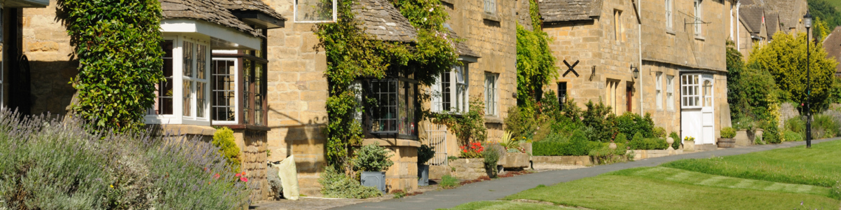 Taxis Bourton on the water, Taxis stow on the wold, Taxis in the costswolds
