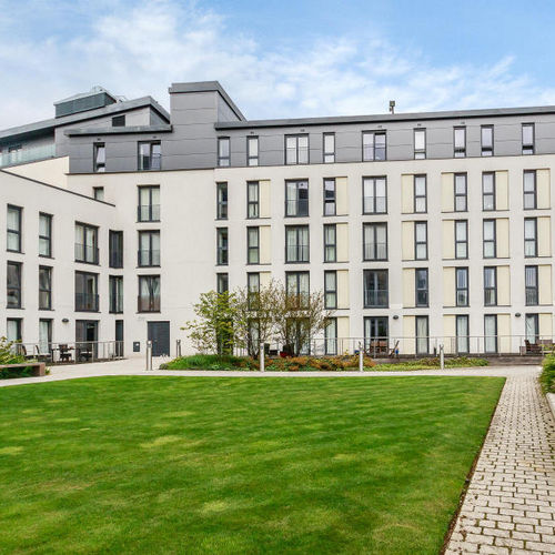 HAYES APARTMENTS FURNISHED TWO BEDROOM APARTMENT