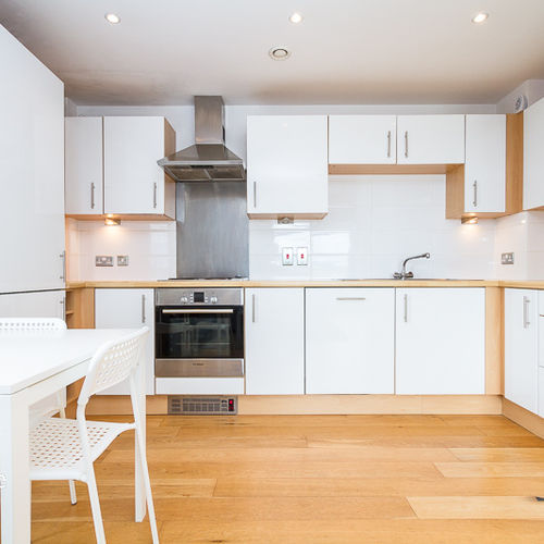 MERIDIAN PLAZA CARDIFF CITY CENTRE ONE BEDROOM FURNISHED APARTMENT WITH BALCONY