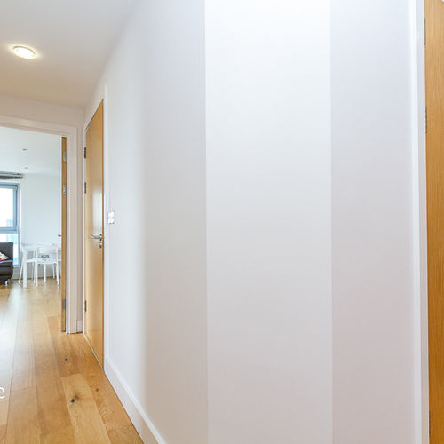 MERIDIAN PLAZA CARDIFF CITY CENTRE ONE BEDROOM FURNISHED APARTMENT WITH BALCONY