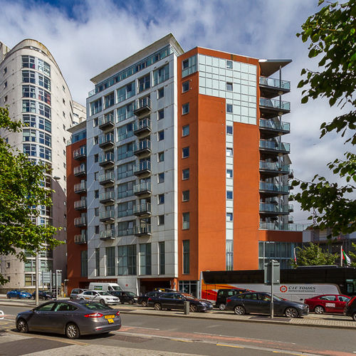 MERIDIAN PLAZA CARDIFF CITY CENTRE ONE BEDROOM FURNISHED APARTMENT WITH BALCONY