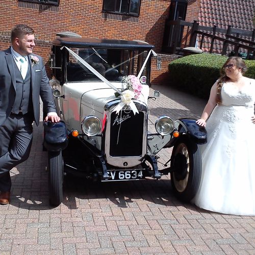 Gallery | Wedding Cars Harpenden, St Albans, Watford, Hemel Hempstead | Heritage Classic Cars