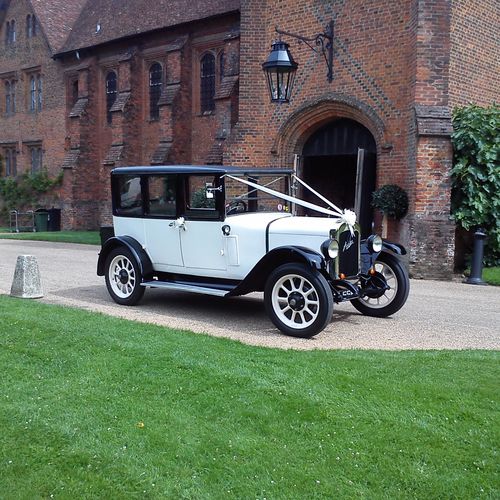 Gallery | Wedding Cars Harpenden, St Albans, Watford, Hemel Hempstead | Heritage Classic Cars