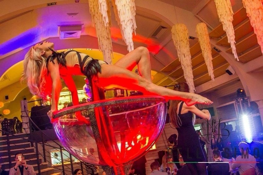 Matching Giant Martini Glass Performers Dancers Entertainment Events UK