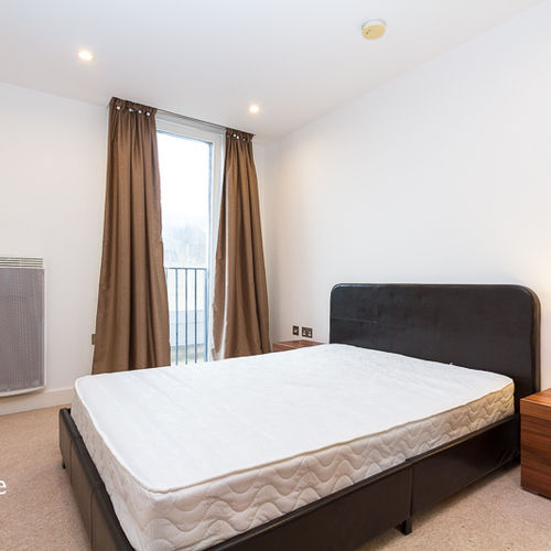 HAYES APARTMENTS FURNISHED TWO BEDROOM APARTMENT