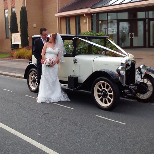 Gallery | Wedding Cars Harpenden, St Albans, Watford, Hemel Hempstead | Heritage Classic Cars