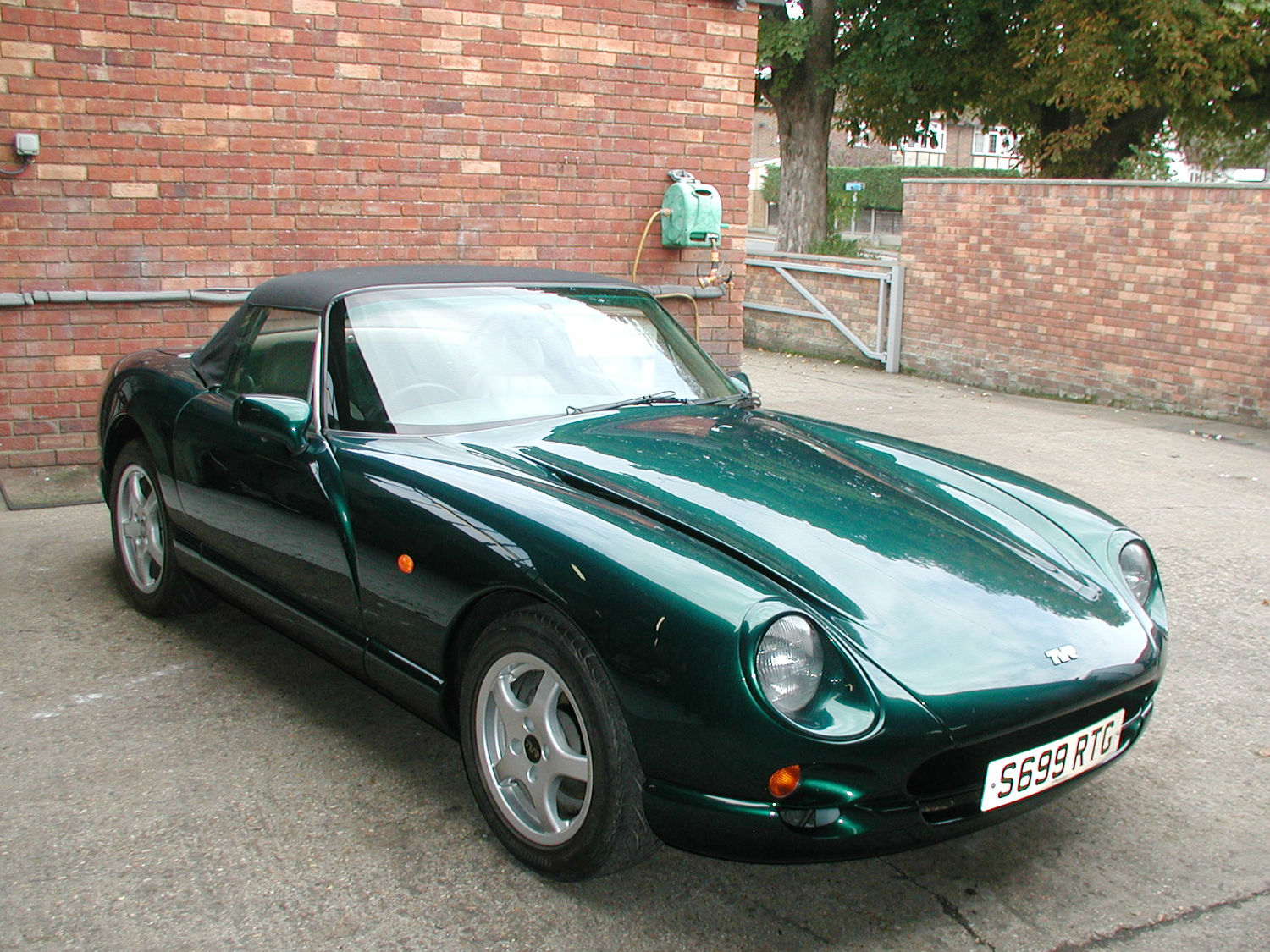 SOLD - 1998 Green TVR Chimaera