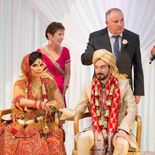 THE WEDDING CEREMONY IN THE MANDAP