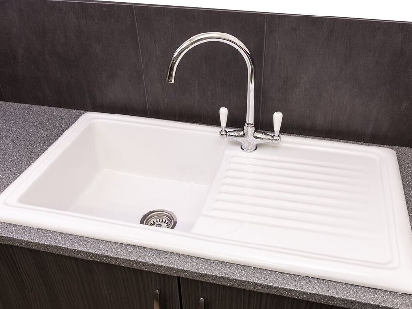 Quartz Kitchen Worktops, Granite Worktops, Kitchen Worktops London, inset sink