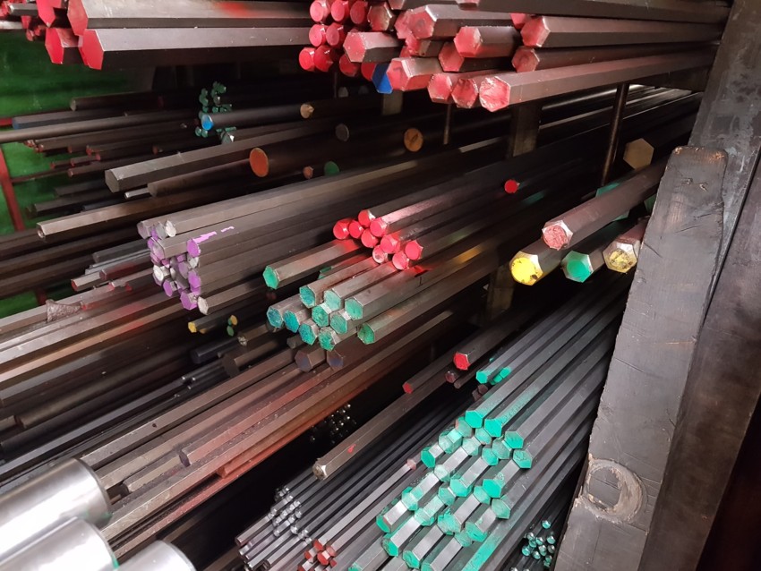 Hexagon and Round Steel Bars