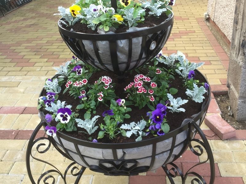 2 Tier planter