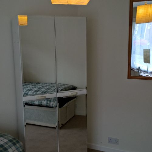 Town Centre Bungalow By St Pauls Campus With Twin Or King Size Bed