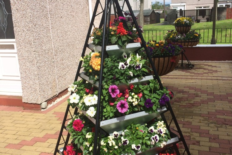 Wrought Iron Gates, Metal Gates and Railings, Garden Planters and Metal Art