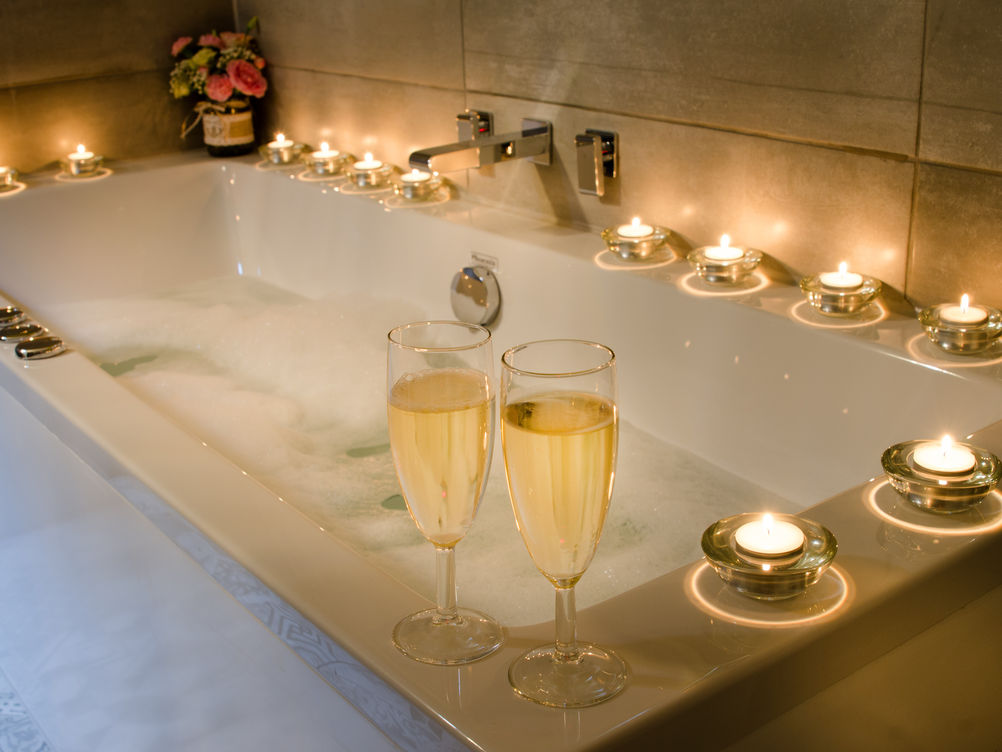 Deluxe King Room with Spa Bath