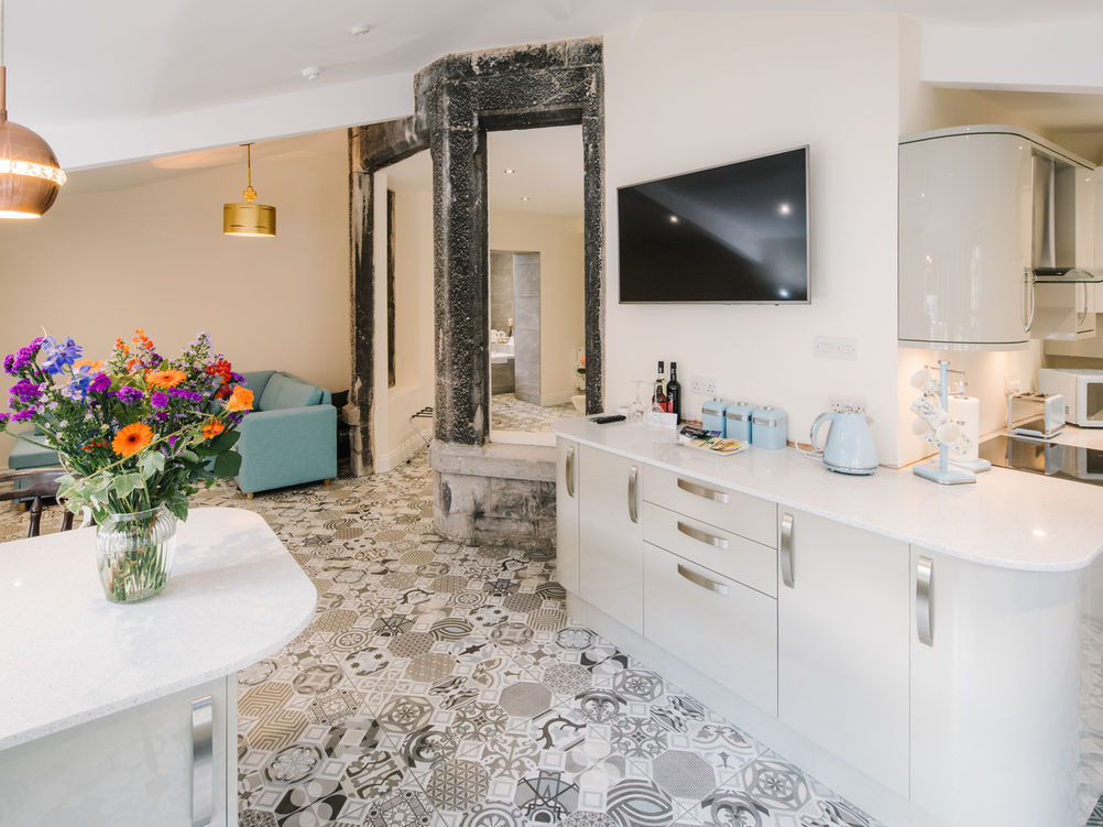 Deluxe Suite/Apartment - "Lilac Cottage"