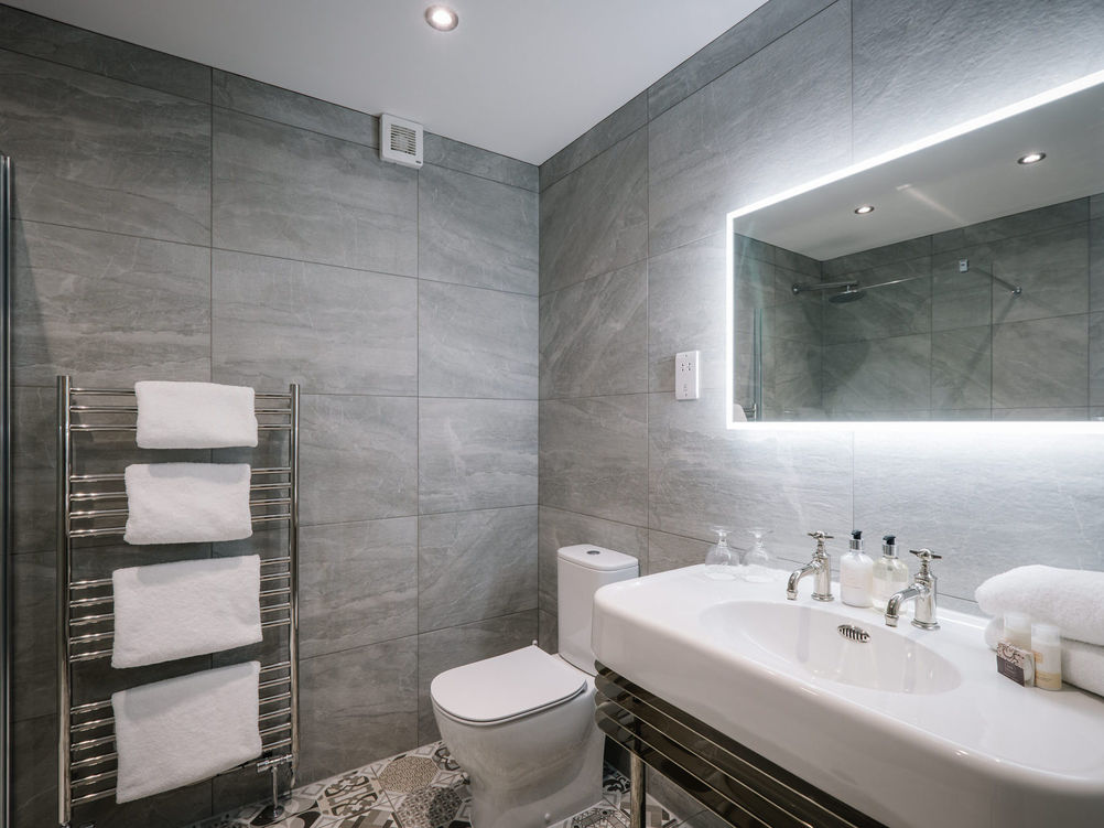 Deluxe Suite/Apartment - "Lilac Cottage"