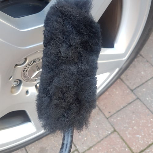 Monza Angled Brake Caliper & Wheel Brush