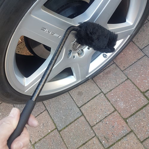 Monza Angled Brake Caliper & Wheel Brush