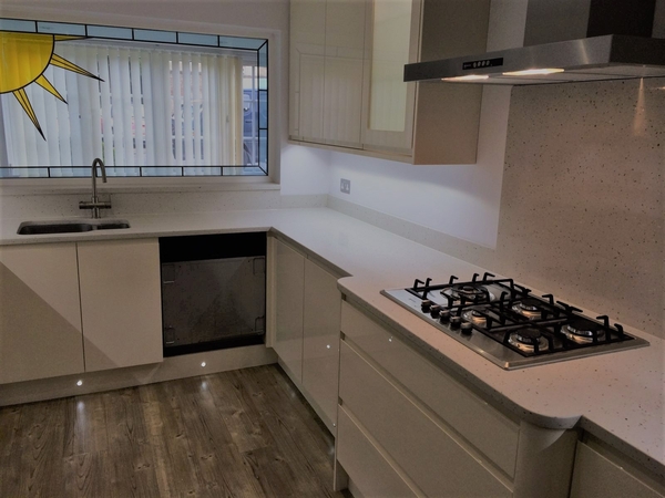 *YOUR QUARTZ WORKTOP WILL LAST A LIFETIME WITH A PROPER CARE & MAINTENANCE*