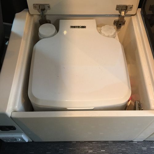 60reg (Sep 2010) Romahome R10 Solo - 1.4HDi - Peugeot Bipper - ONLY 49627 miles!