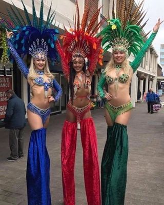 Stilt Walkers