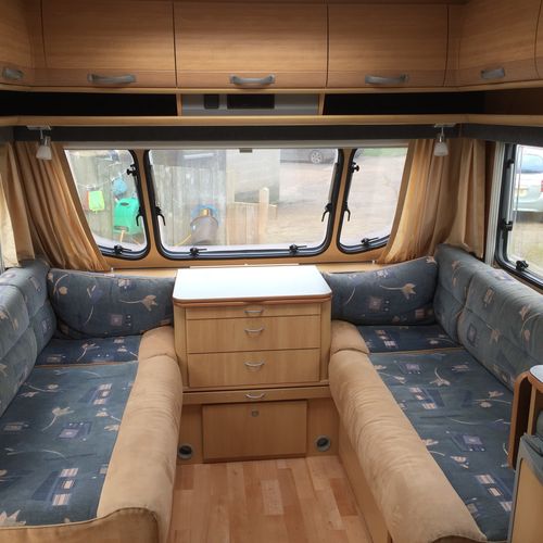 Dethleffs Rally Nomad DD 640 Caravan - 4 Berth - 2007 Model