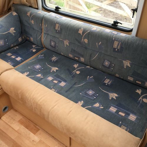 Dethleffs Rally Nomad DD 640 Caravan - 4 Berth - 2007 Model