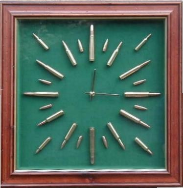 Military Rifle & Pistol Displays & Clocks