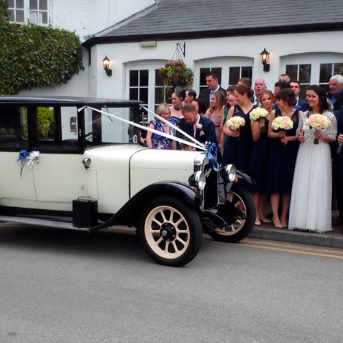 Gallery | Wedding Cars Harpenden, St Albans, Watford, Hemel Hempstead | Heritage Classic Cars