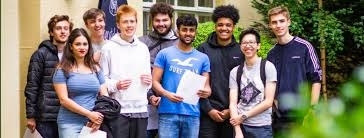 10 Reasons to Study Abroad in England