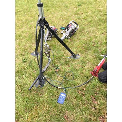 Anchoring outside broadcast towers