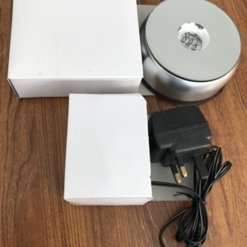 7 coloured LED rotating mirrored light box 10cm