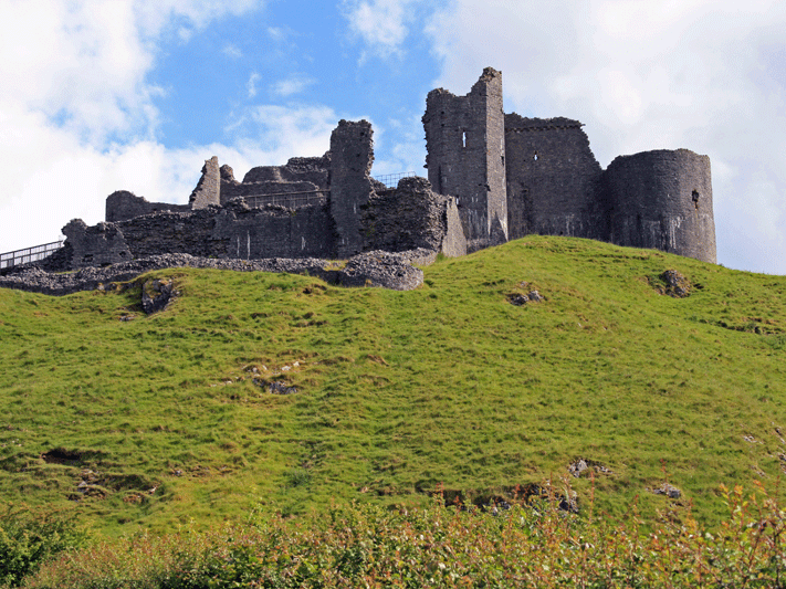Carreg Cennen Castle, Attractions Llandeilo, Weddings Carmarthenshire