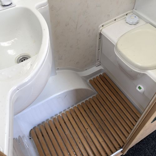 Elddis Avante 505 Caravan 5 Berth 2003 Model - Nice Specification