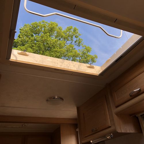 Elddis Avante 505 Caravan 5 Berth 2003 Model - Nice Specification