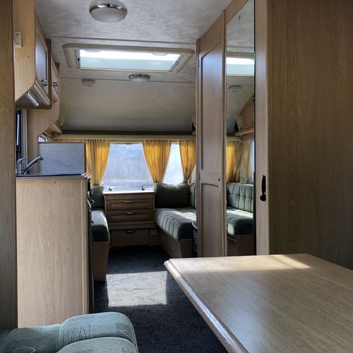 Elddis Avante 505 Caravan 5 Berth 2003 Model - Nice Specification