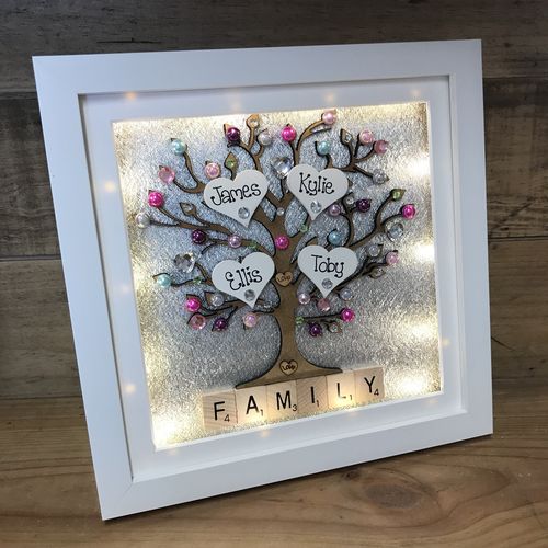 “Pretty with pearls ” family tree frame
