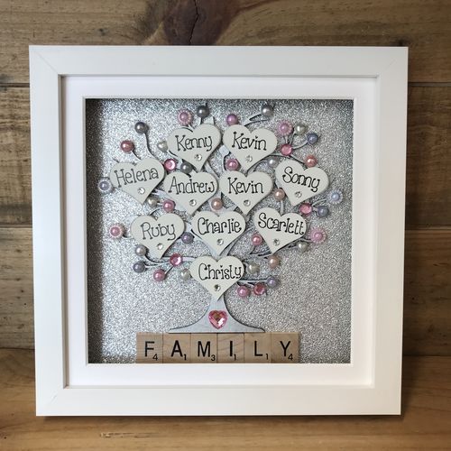“Pretty with pearls ” family tree frame