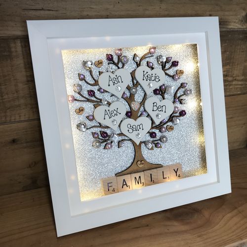 “Pretty with pearls ” family tree frame