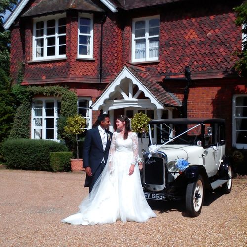 Gallery | Wedding Cars Harpenden, St Albans, Watford, Hemel Hempstead | Heritage Classic Cars