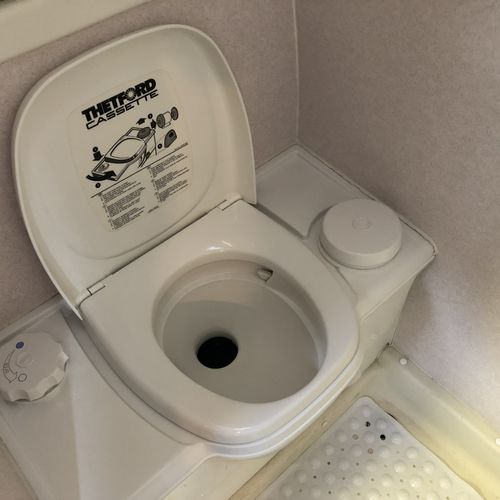 Swift Mondial Grand Tourer Camper Van 2 Berth - Fiat Ducato 2000(X)reg 1.9TD