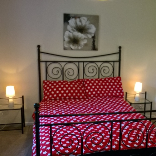 Cleevelands Drive 4 bedrooms, 3 bathrooms by the racecourse roundabout in Cheltenham!